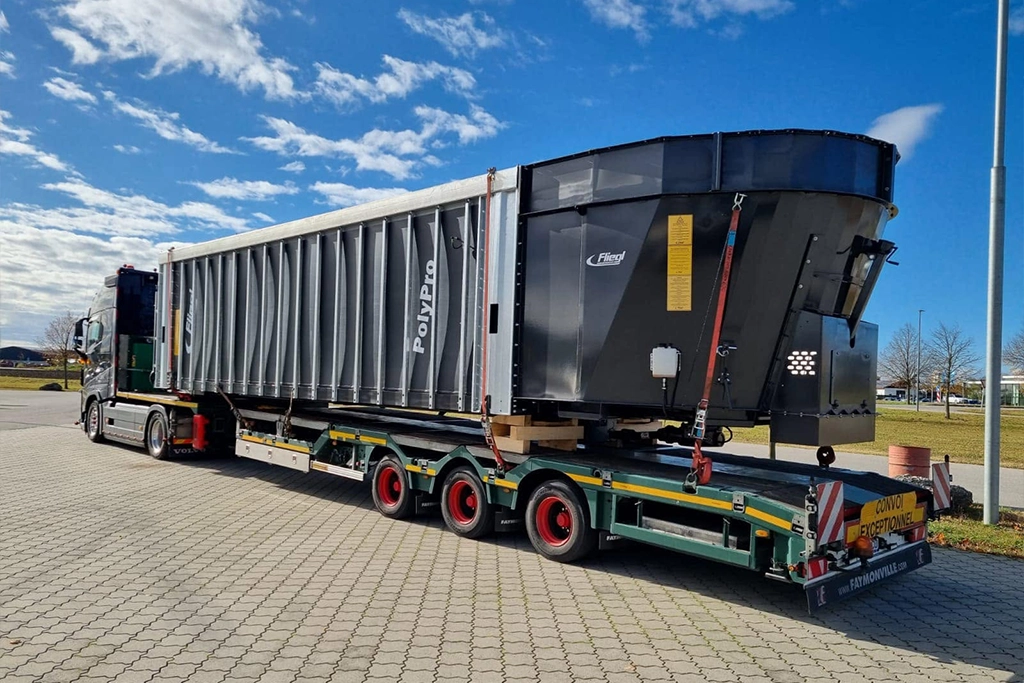 Transport exceptional - agabaritic făcut de Ecoagrotec