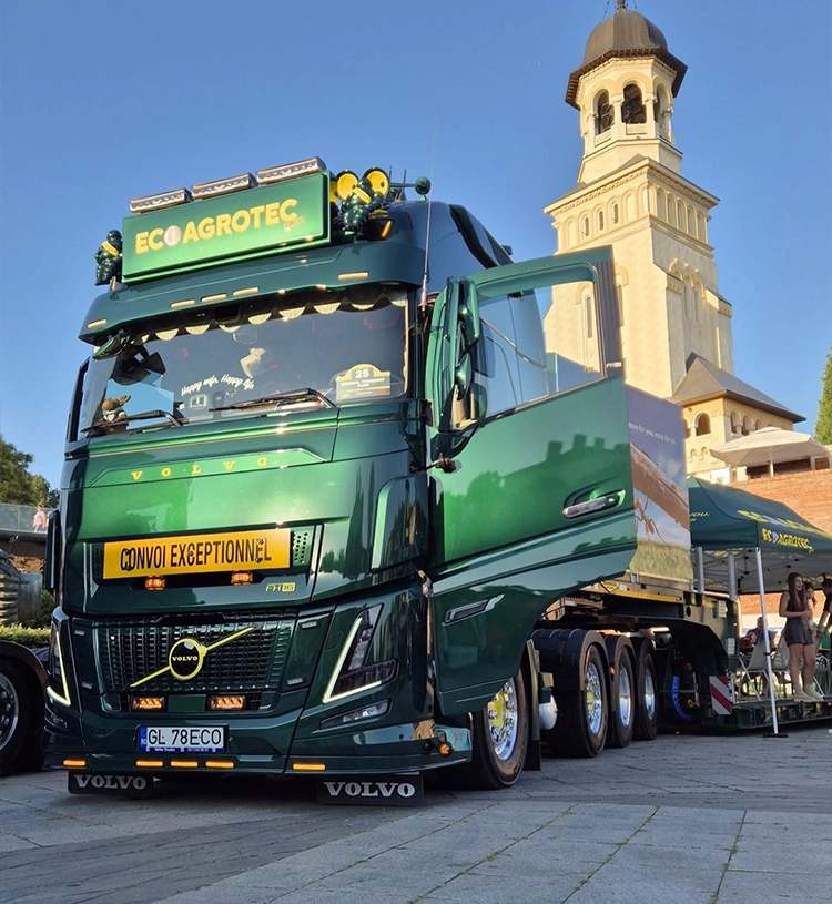 Transport agabaritic de utilaje grele realizat de EcoAgrotec
